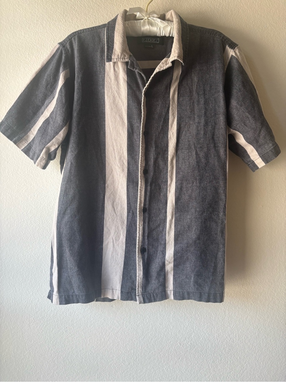 Ezekiel Short-Sleeve Black & Cream Vertical Stripe Button-Up Shirt